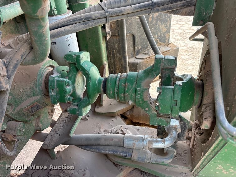 image for item FC2129 2006 John Deere 9520 Scraper Special 4WD tractor