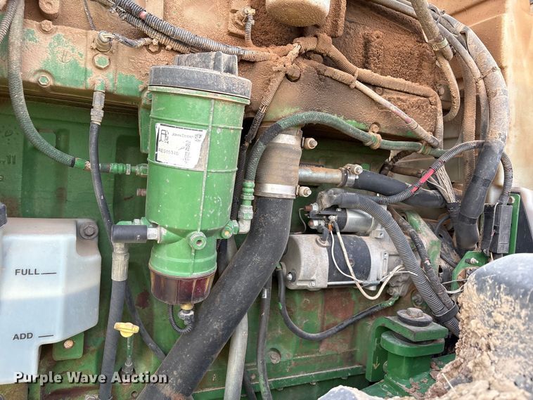 image for item FC2129 2006 John Deere 9520 Scraper Special 4WD tractor