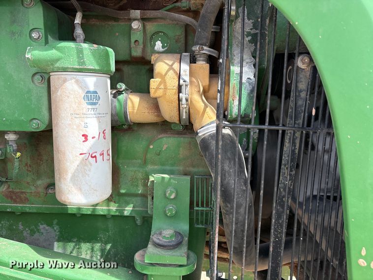 image for item FC2129 2006 John Deere 9520 Scraper Special 4WD tractor