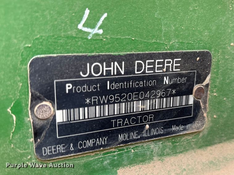 image for item FC2129 2006 John Deere 9520 Scraper Special 4WD tractor