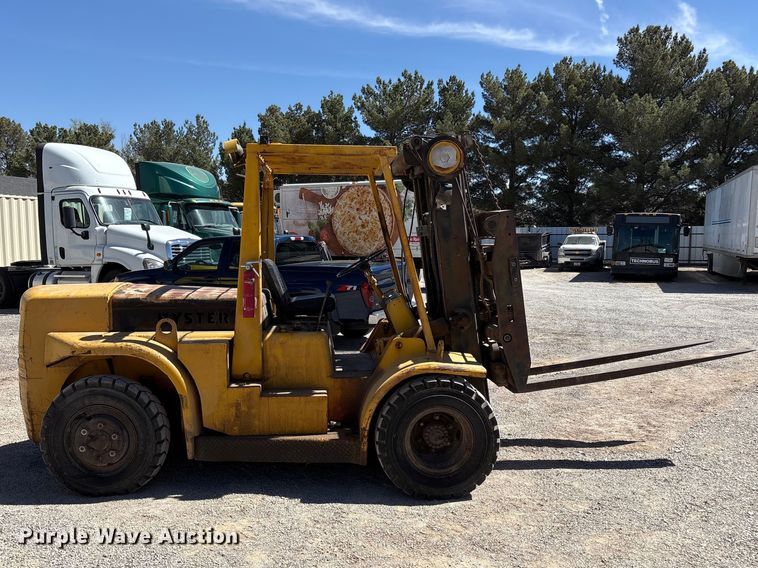image for item FC2134 Hyster forklift