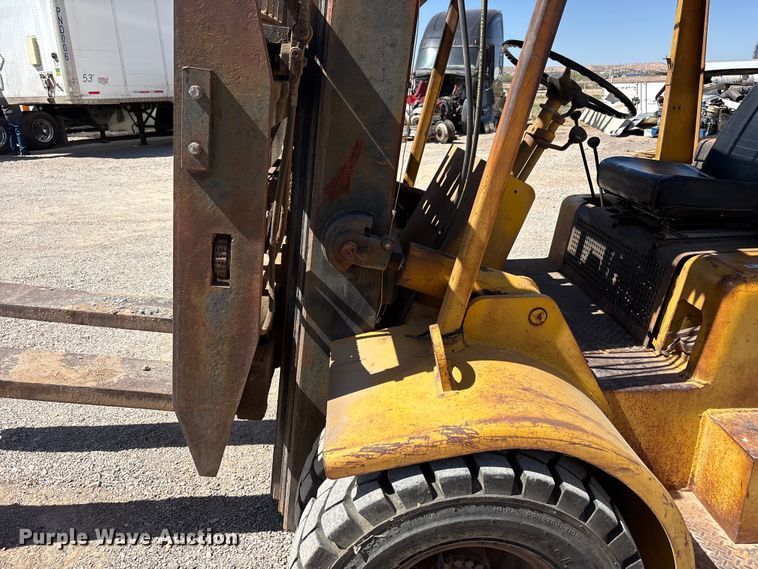 image for item FC2134 Hyster forklift