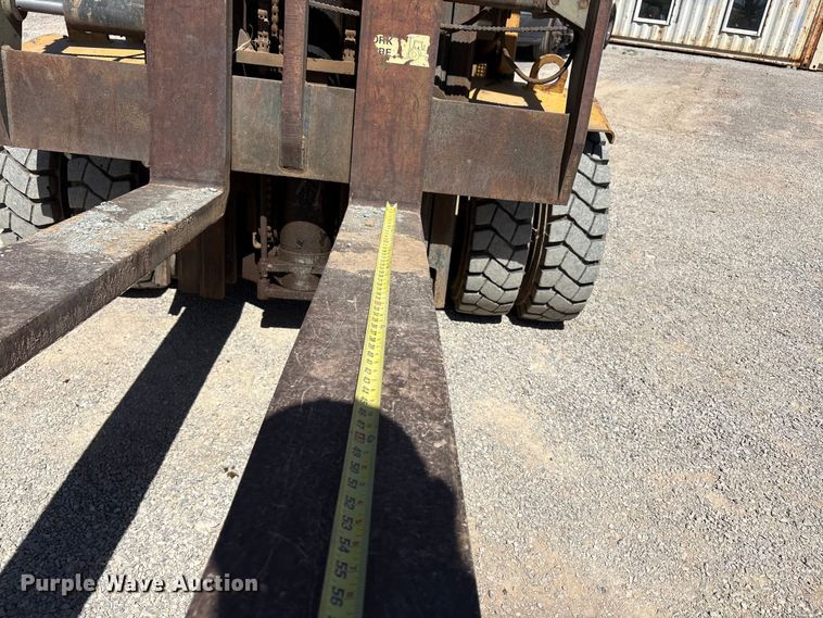image for item FC2134 Hyster forklift