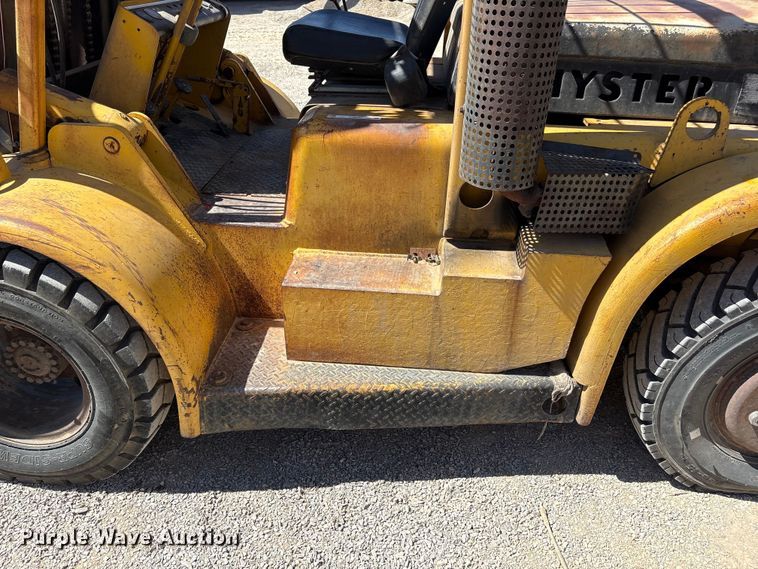 image for item FC2134 Hyster forklift