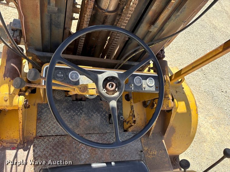 image for item FC2134 Hyster forklift