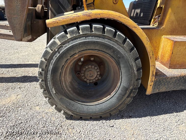 image for item FC2134 Hyster forklift
