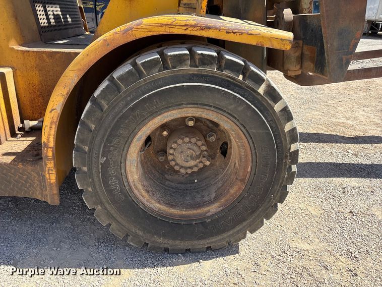 image for item FC2134 Hyster forklift