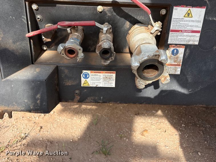 image for item FC2142 2015 Kaeser M122 air compressor