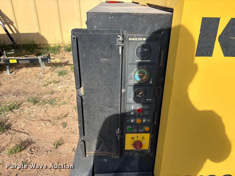 image for item FC2142 2015 Kaeser M122 air compressor