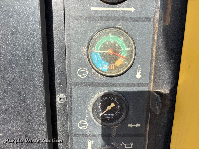 image for item FC2142 2015 Kaeser M122 air compressor