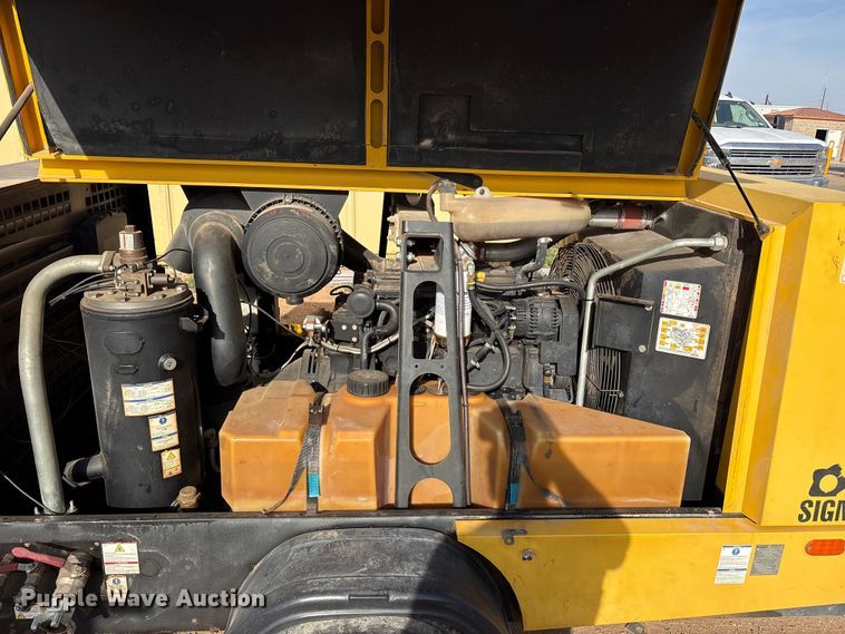 image for item FC2142 2015 Kaeser M122 air compressor