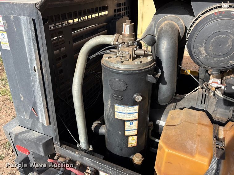 image for item FC2142 2015 Kaeser M122 air compressor