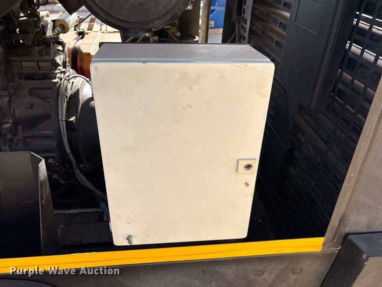 image for item FC2142 2015 Kaeser M122 air compressor