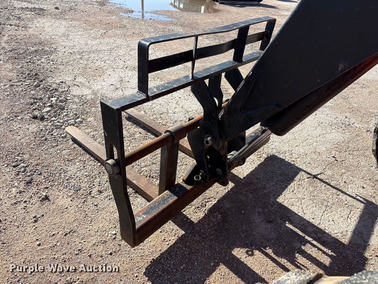 image for item FC2167 2015 Skytrak 6036 telehandler