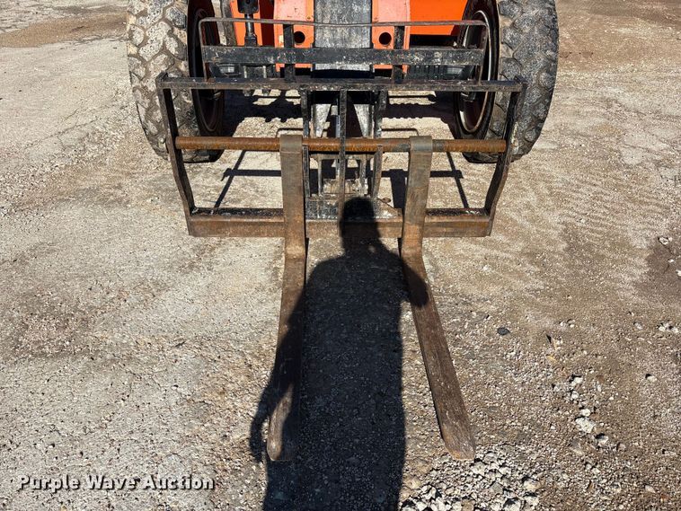 image for item FC2167 2015 Skytrak 6036 telehandler