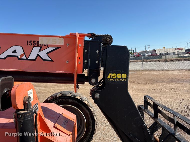 image for item FC2167 2015 Skytrak 6036 telehandler
