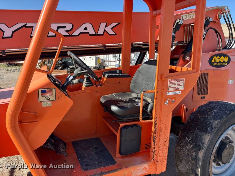 image for item FC2167 2015 Skytrak 6036 telehandler