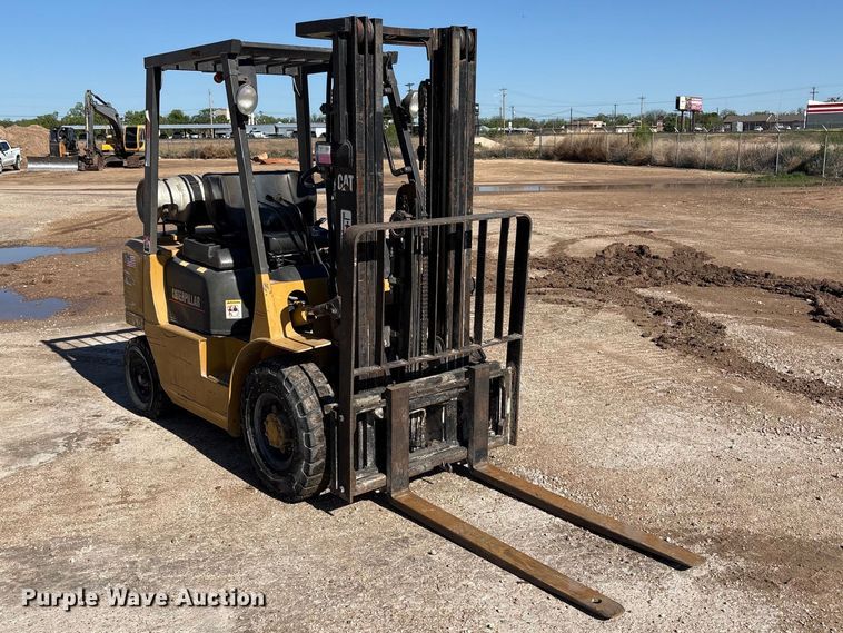 image for item FC2168 Caterpillar GP25K forklift