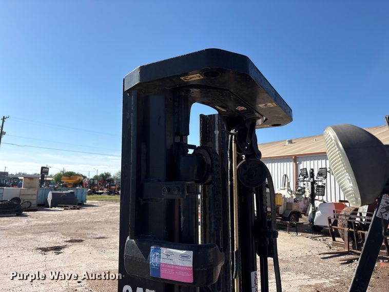 image for item FC2168 Caterpillar GP25K forklift