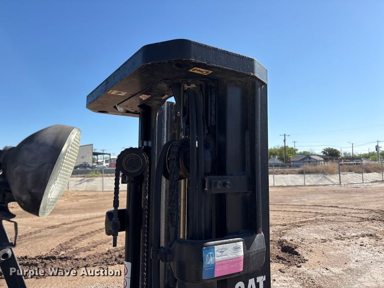 image for item FC2168 Caterpillar GP25K forklift