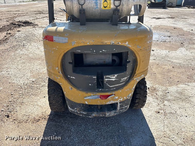 image for item FC2168 Caterpillar GP25K forklift