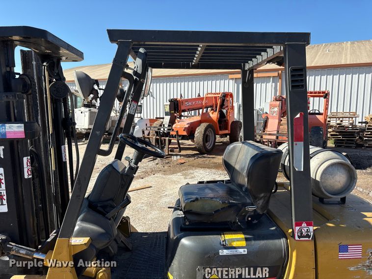 image for item FC2168 Caterpillar GP25K forklift