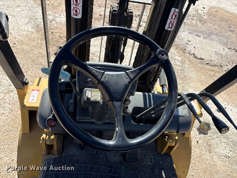image for item FC2168 Caterpillar GP25K forklift