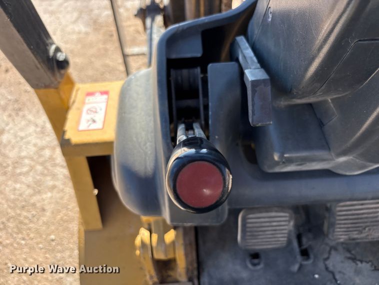 image for item FC2168 Caterpillar GP25K forklift