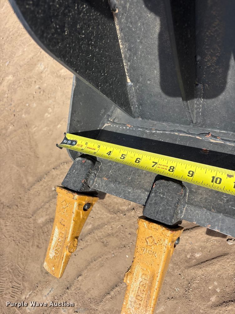 image for item FC2178 Skid steer stump bucket
