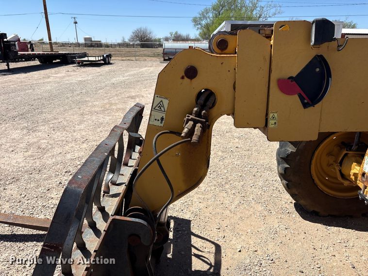 image for item FC2190 2004 Caterpillar TH360B telehandler