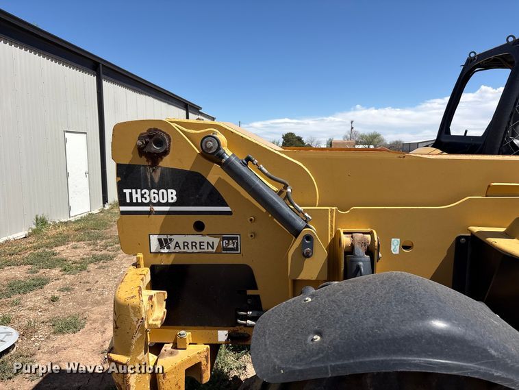 image for item FC2190 2004 Caterpillar TH360B telehandler