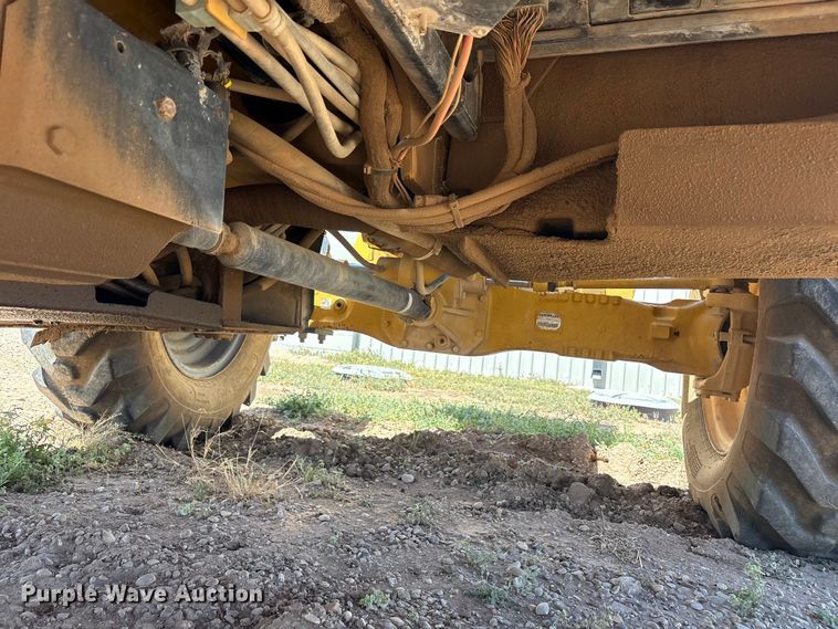 image for item FC2190 2004 Caterpillar TH360B telehandler