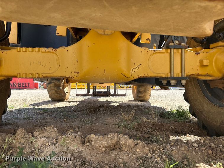 image for item FC2190 2004 Caterpillar TH360B telehandler