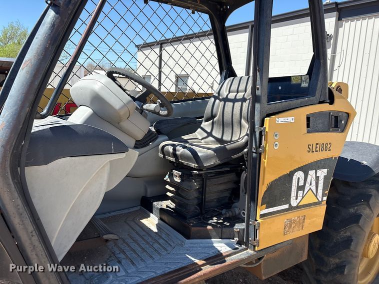 image for item FC2190 2004 Caterpillar TH360B telehandler