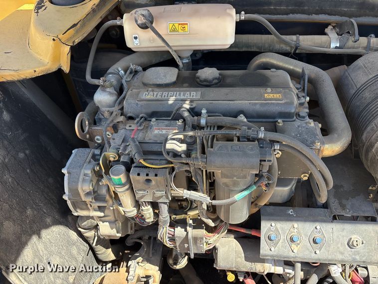 image for item FC2190 2004 Caterpillar TH360B telehandler