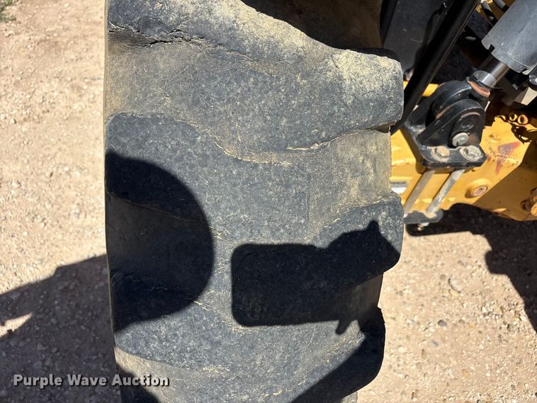 image for item FC2190 2004 Caterpillar TH360B telehandler