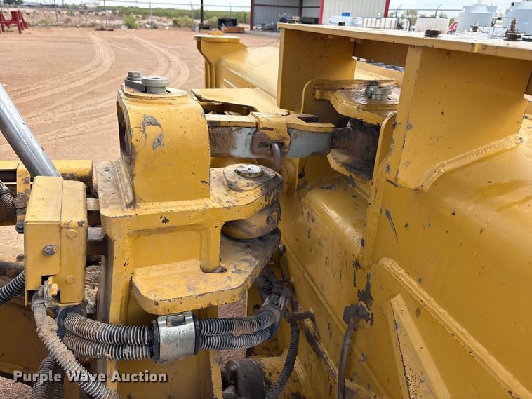 image for item FC2192 2018 Caterpillar D6T XL dozer