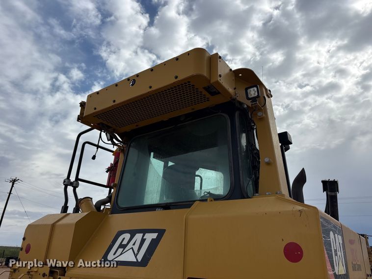 image for item FC2192 2018 Caterpillar D6T XL dozer