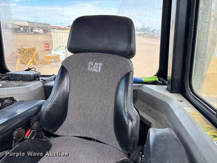 image for item FC2192 2018 Caterpillar D6T XL dozer