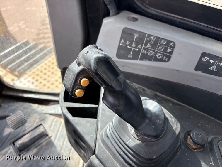 image for item FC2192 2018 Caterpillar D6T XL dozer