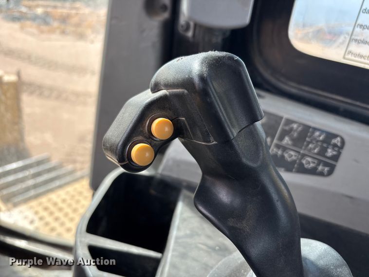 image for item FC2192 2018 Caterpillar D6T XL dozer