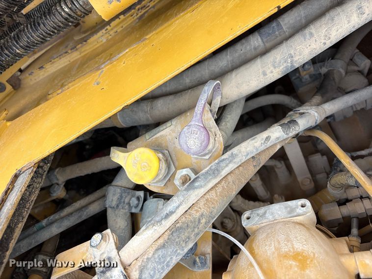 image for item FC2192 2018 Caterpillar D6T XL dozer