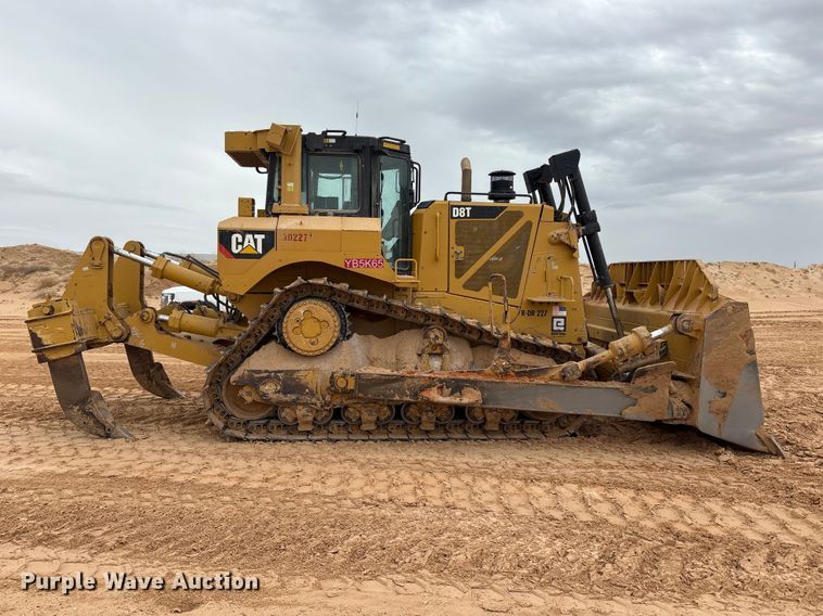 image for item FC2194 2019 Caterpillar D8T dozer