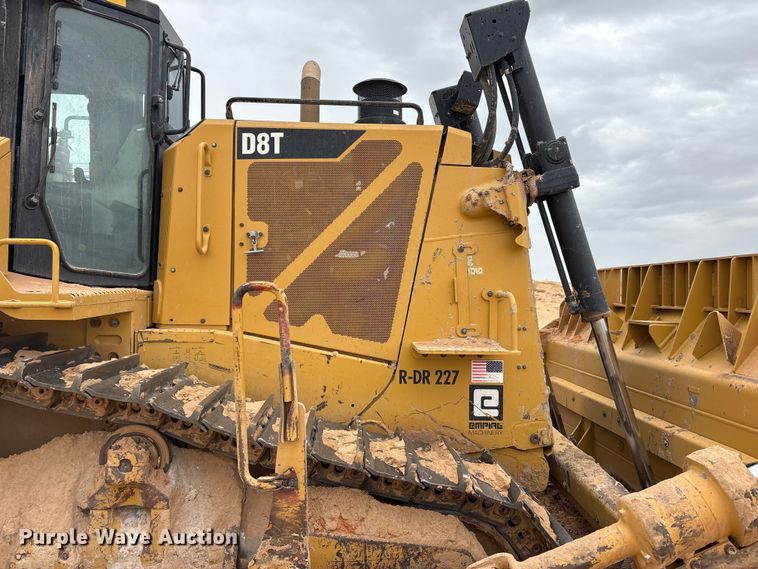 image for item FC2194 2019 Caterpillar D8T dozer