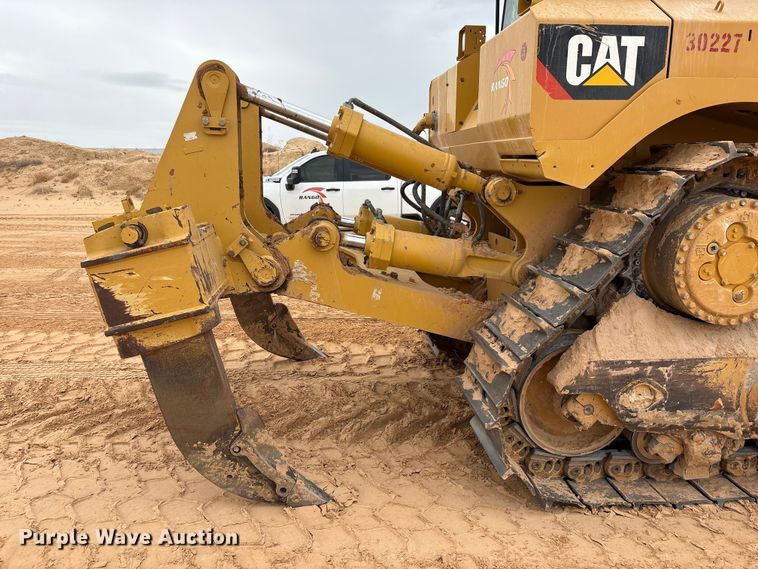 image for item FC2194 2019 Caterpillar D8T dozer