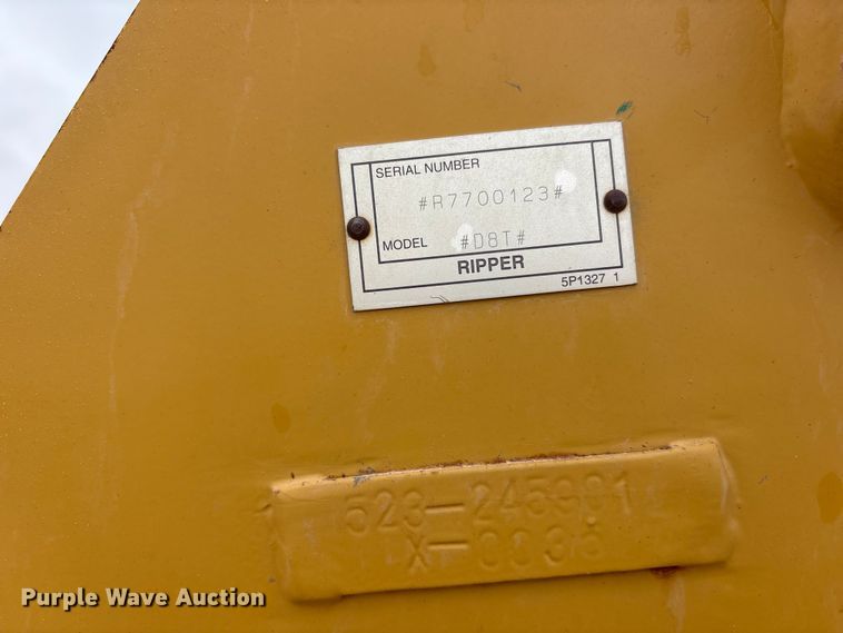 image for item FC2194 2019 Caterpillar D8T dozer