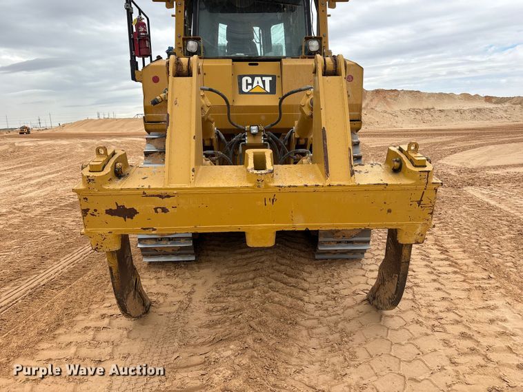 image for item FC2194 2019 Caterpillar D8T dozer