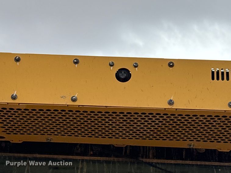 image for item FC2194 2019 Caterpillar D8T dozer