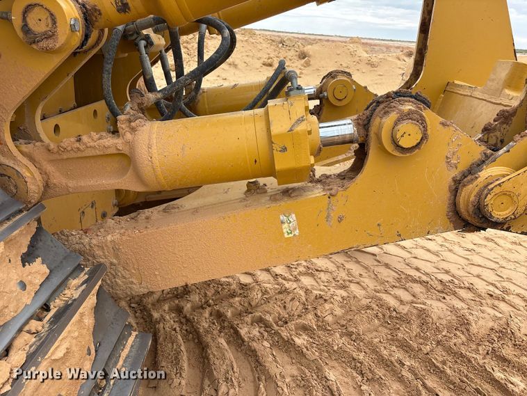 image for item FC2194 2019 Caterpillar D8T dozer