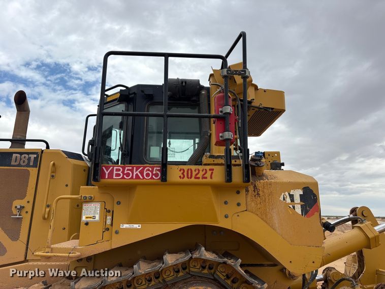 image for item FC2194 2019 Caterpillar D8T dozer